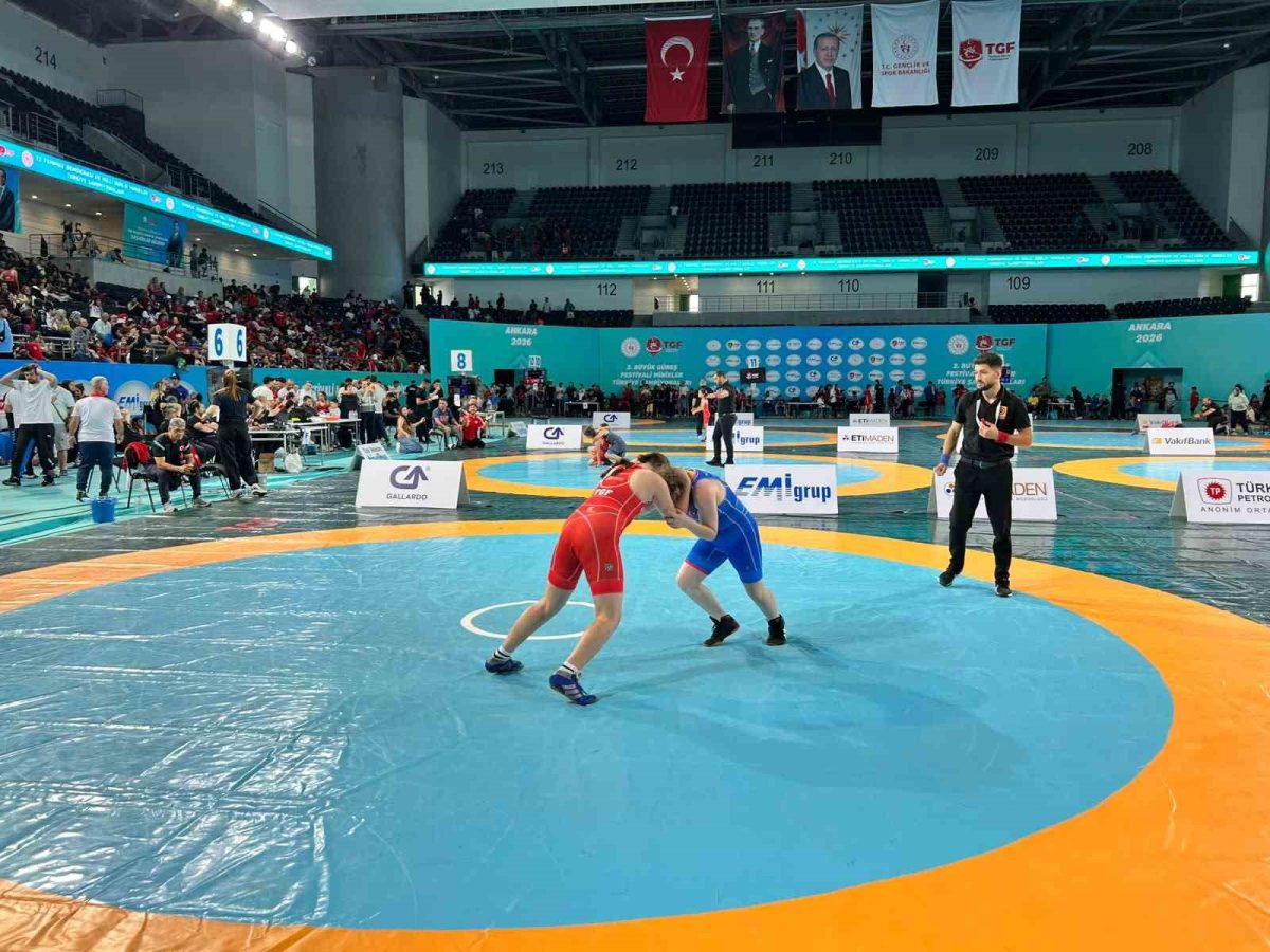 Bakan Bak: "Türk güreşi tekrar şahlanacak" - Foto 3