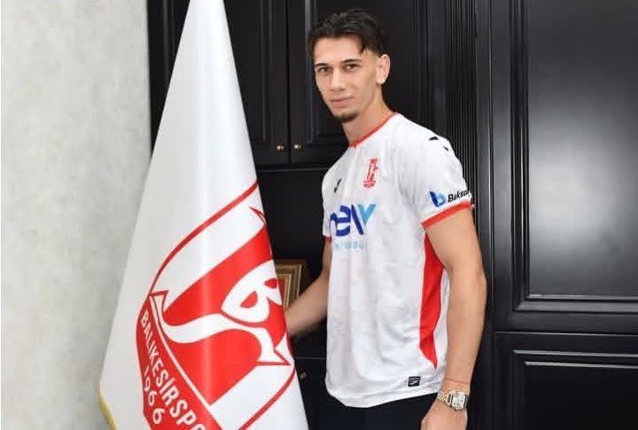 Balıkesirspor, 3 oyuncu ile sözleşme imzaladı - Foto 5