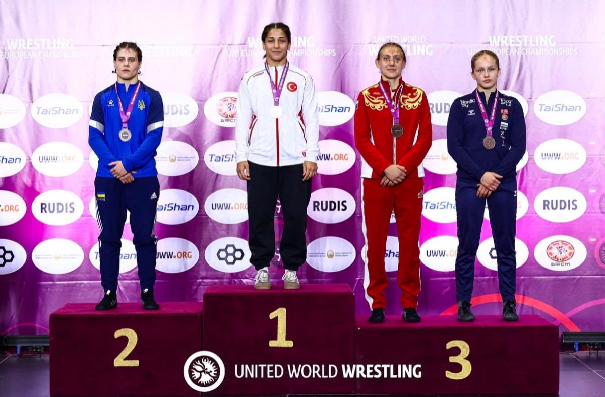 BARÜ’lü sporculardan Avrupa Güreş Şampiyonası’nda 2 madalya - Foto 2