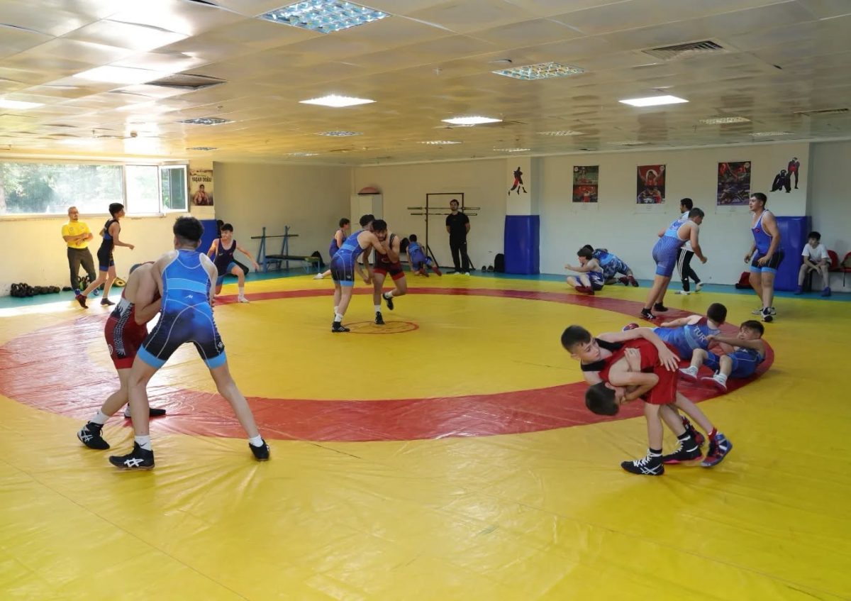 Başkan Kahveci'den Genç Sporculara Destek Ziyareti - Foto 4