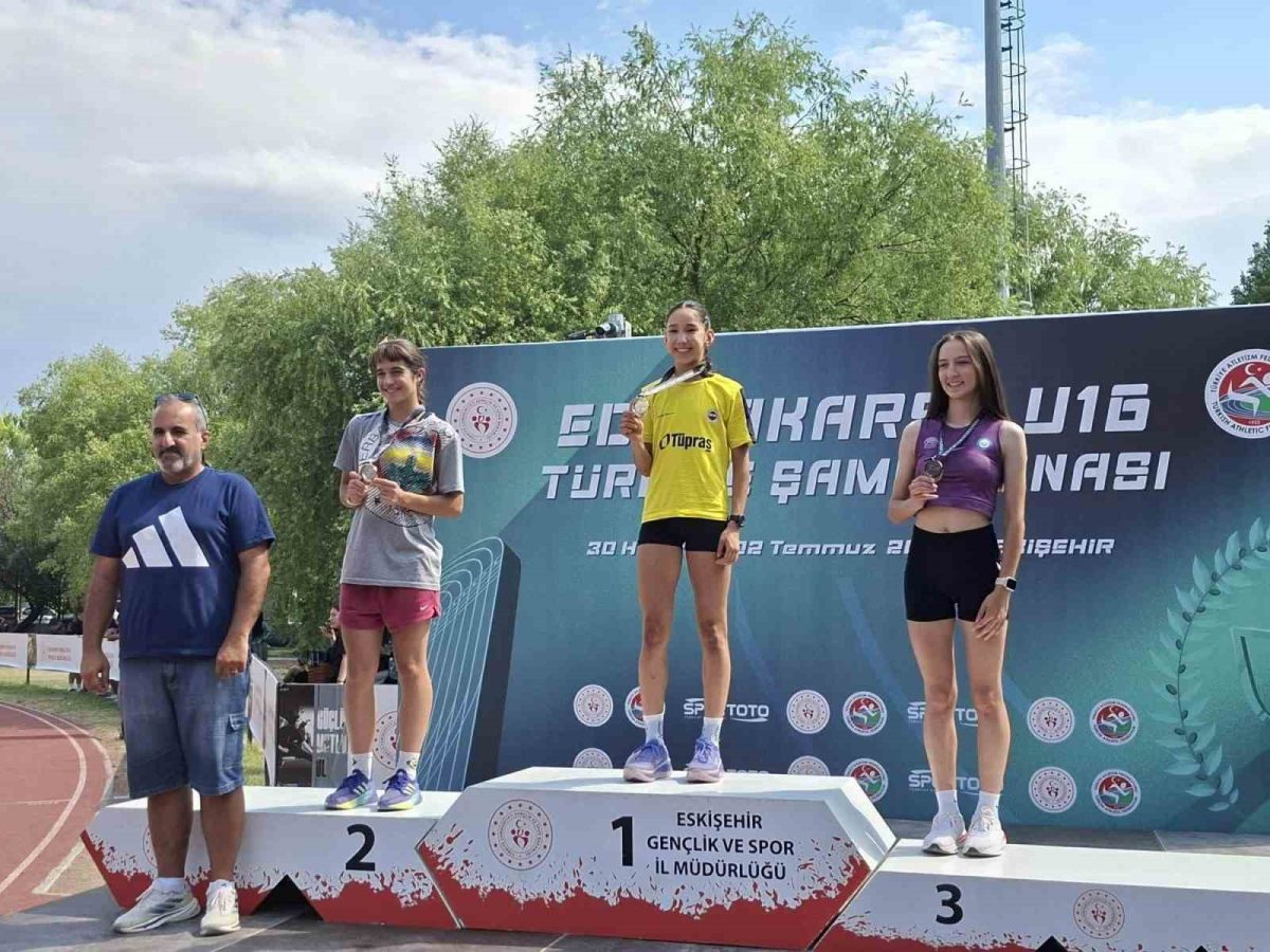 Bilecikli Atlet Ecem Uygun'dan Bronz Madalya