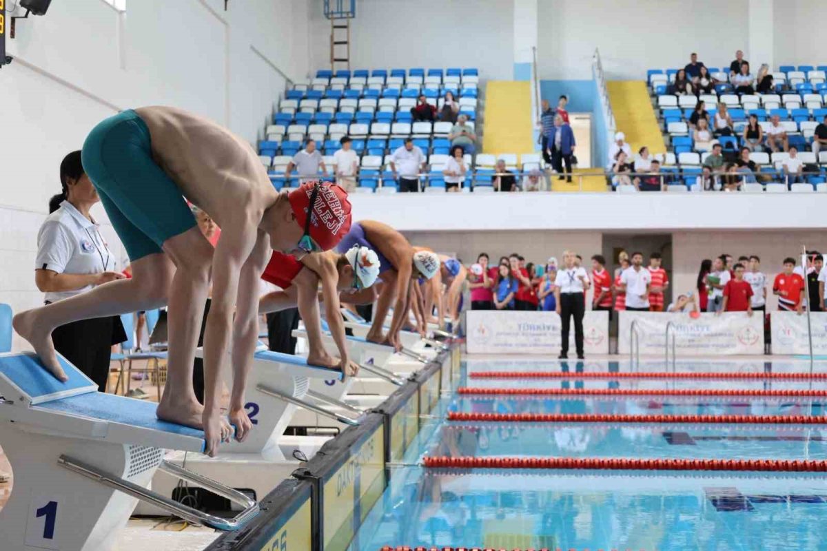 Bilecik'te ANALİG Yüzme Müsabakaları Tamamlandı - Foto 2