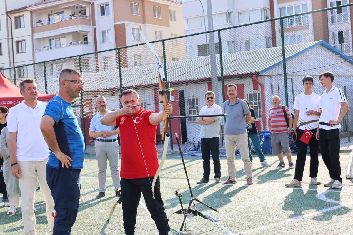 Bilecik'te GSB Yaz Spor Okulları Coşkuyla Açıldı