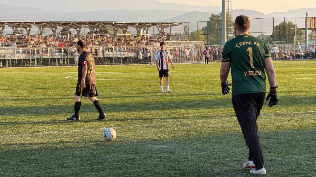 Bolu’da 58 köyün katıldığı futbol turnuvası coşkuyla başladı - Foto 4