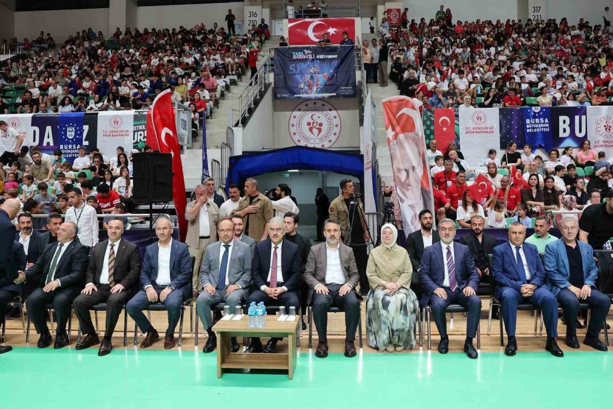 Bursa'da 30 Bin Çocuk Yazı Sporla Geçirecek - Foto 6