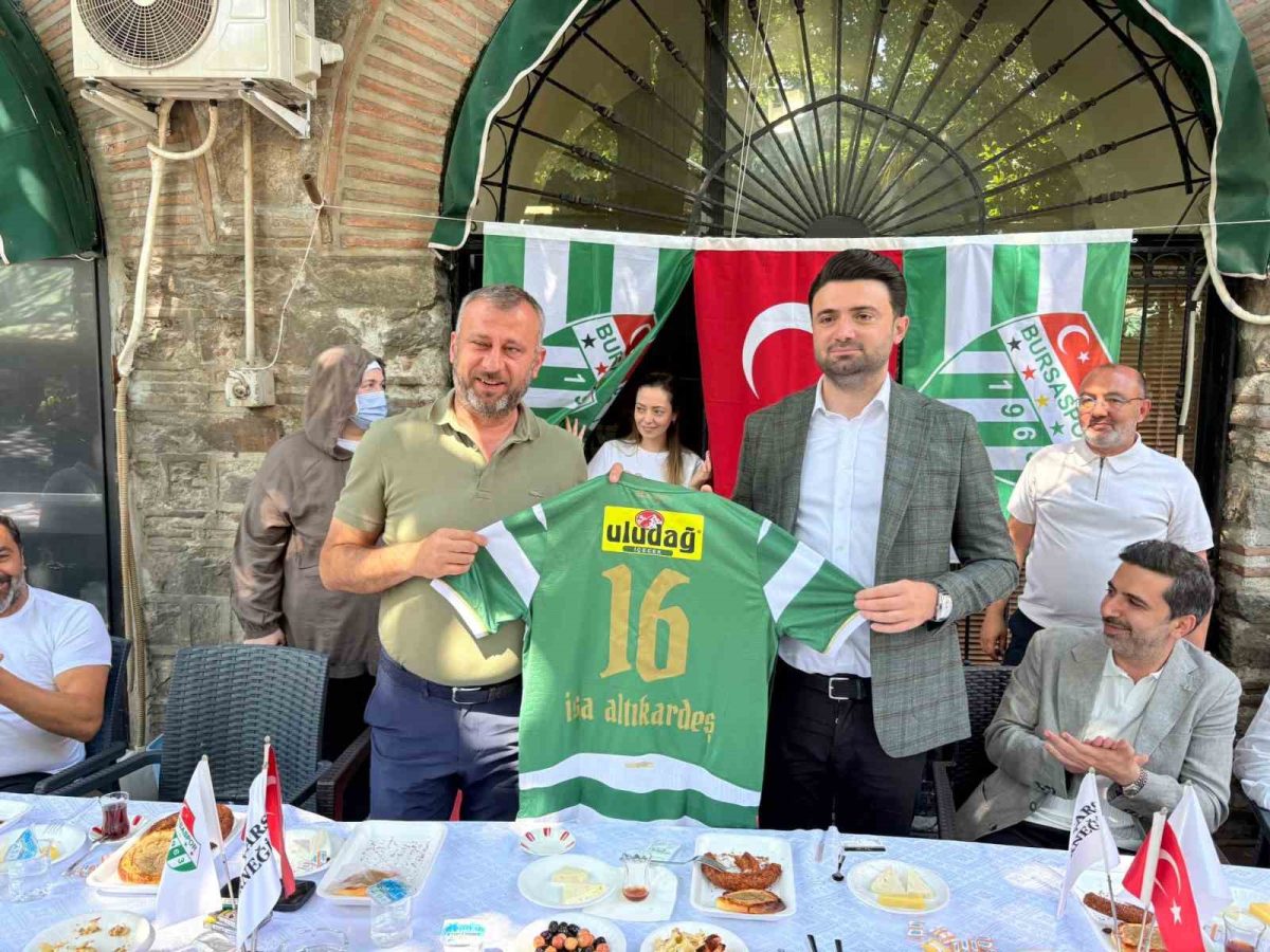 Bursaspor Başkanı Enes Çelik Esnafla Buluştu