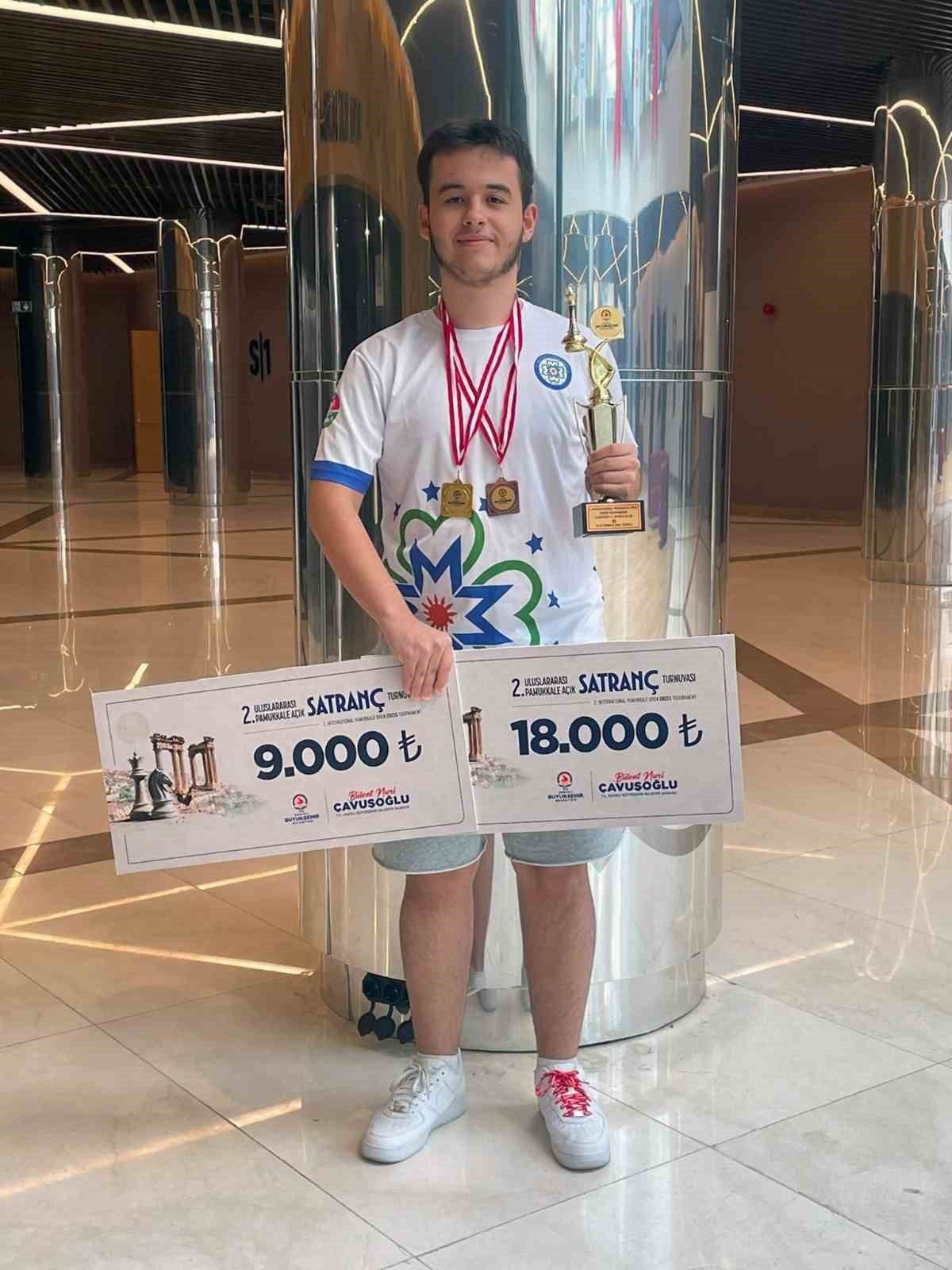 Büyükşehir sporcuları satrançta başarılarını sürdürüyor