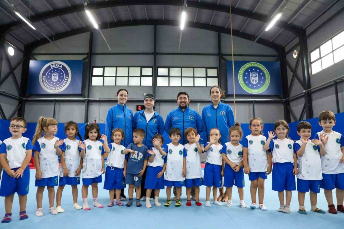 Büyükşehir Yaz Spor Okulları, ilk dönemini tamamladı - Foto 4