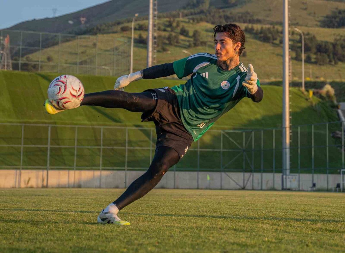 Çaykur Rizespor'un Erzurum Kampı Hazırlık Maçları Netleşti
