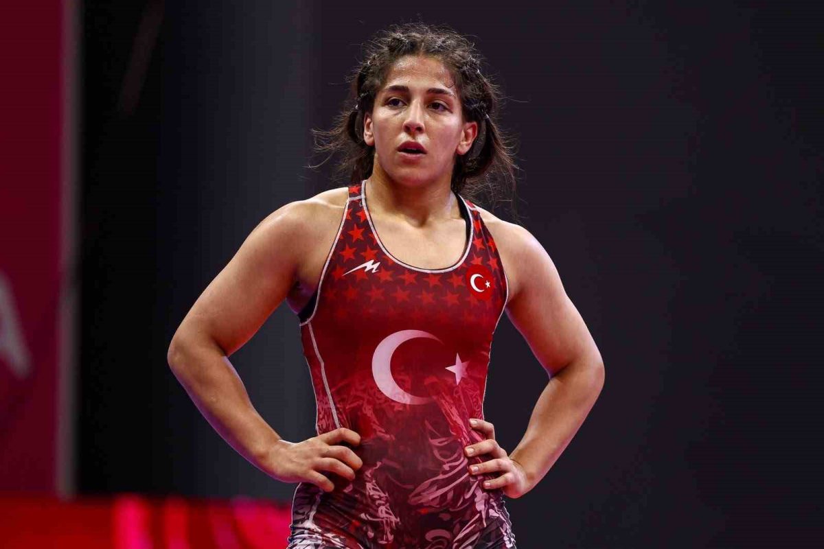 Elif Şevval Kurt U20 Avrupa Güreş Şampiyonu Oldu - Foto 2
