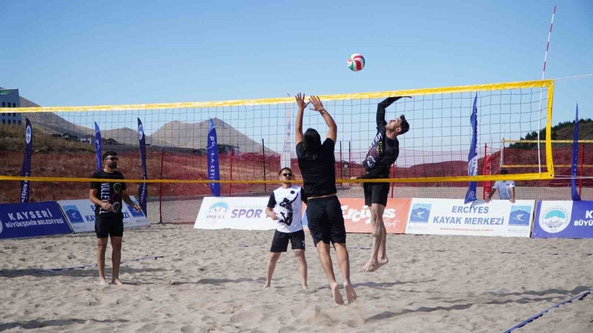 Erciyes Plaj Voleybolu Turnuvası Kayıtları Başladı - Foto 4