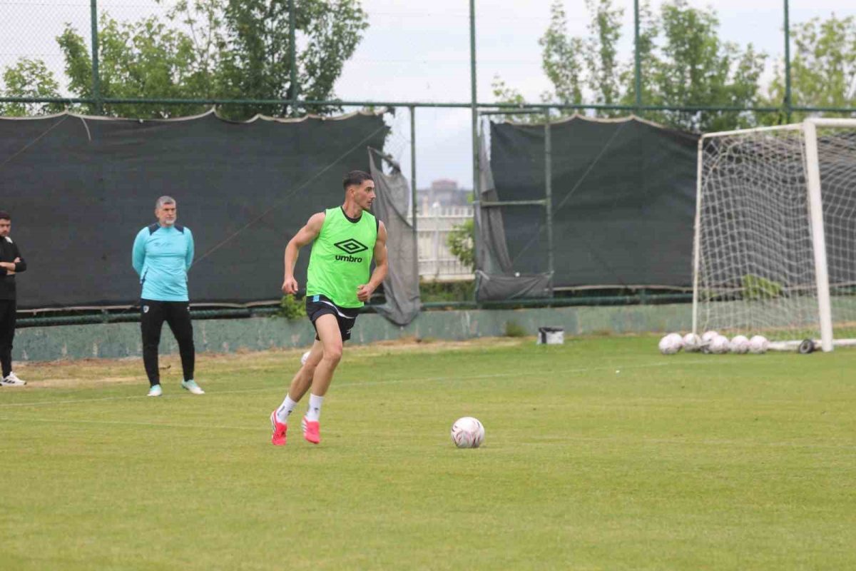Erzurumspor FK Süper Lig Hazırlıklarını Sürdürüyor - Foto 2