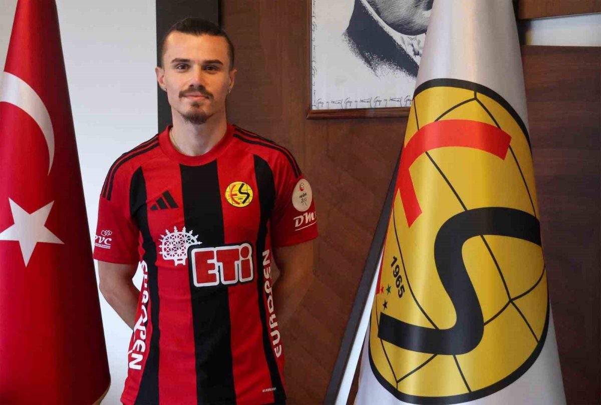 Eskişehirspor, Sol Bek Sarper Çağlar'ı Transfer Etti - Foto 2