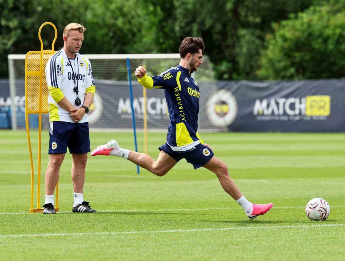Fenerbahçe Avusturya Kampında Çalışmalarını Sürdürüyor - Foto 2