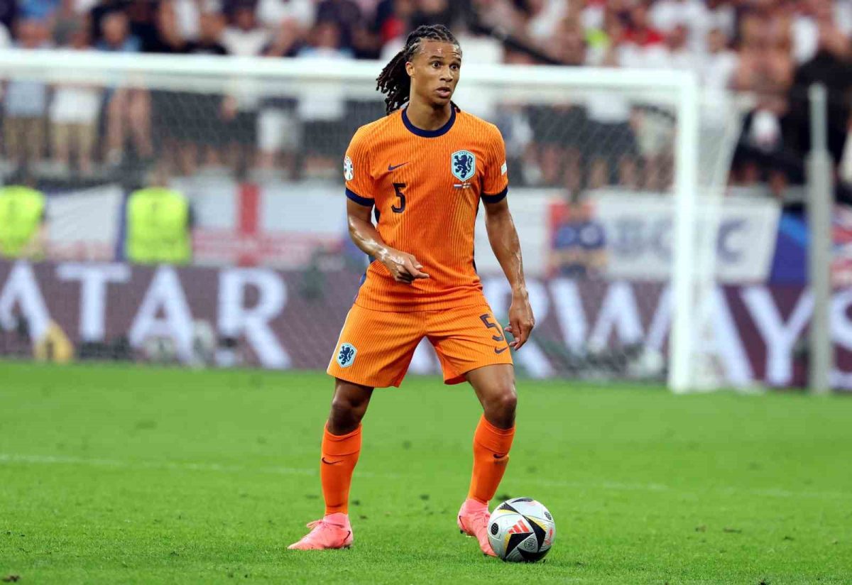 Fenerbahçe, Hollandalı oyuncu Nathan Ake’yi transfer etti