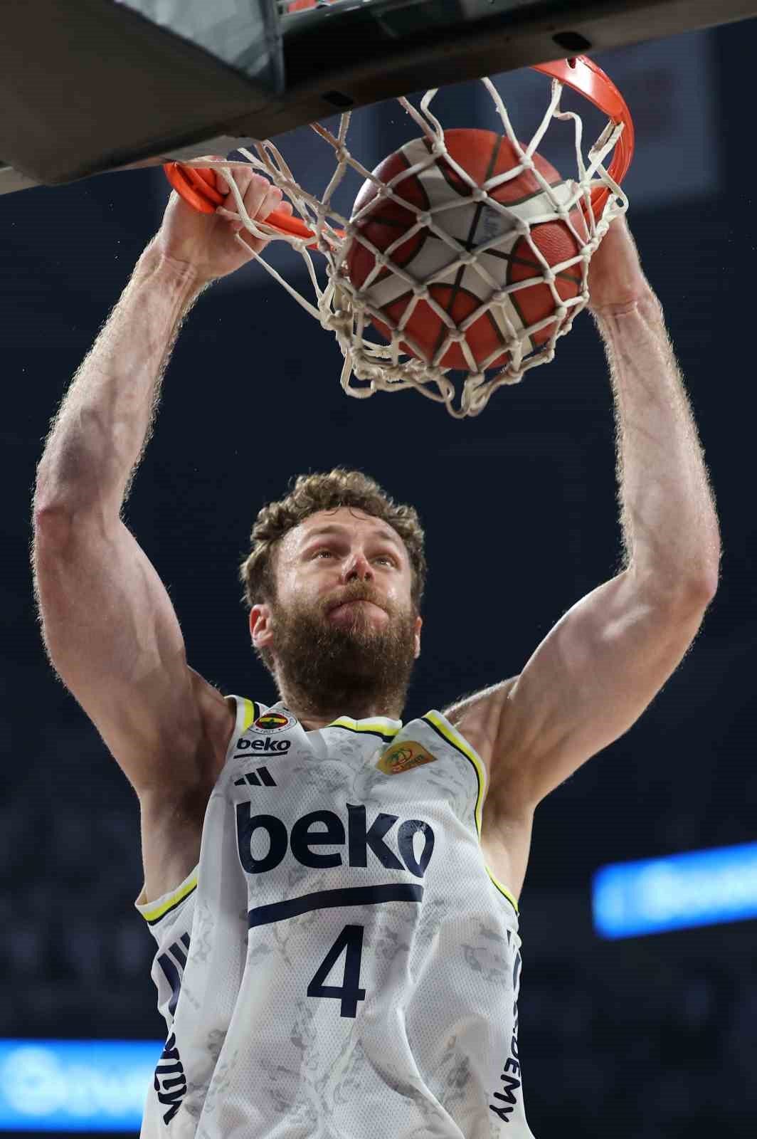 Fenerbahçe, Nicolo Melli ve Chris Silva ile Sözleşme Yeniledi - Foto 2