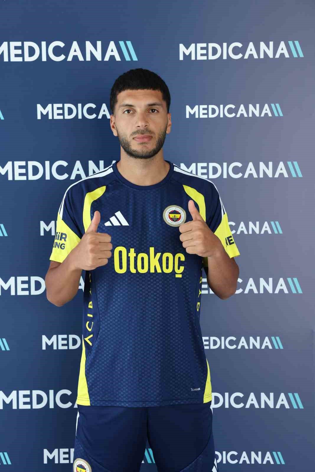 Fenerbahçe'de Milli Futbolcular Sağlık Kontrolünden Geçti - Foto 5