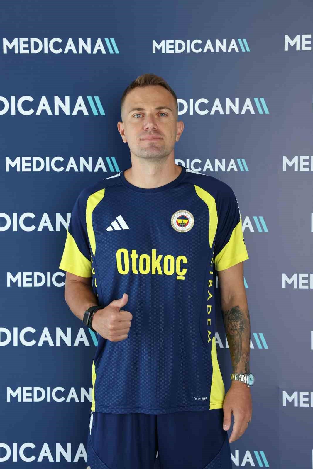 Fenerbahçe'de Milli Futbolcular Sağlık Kontrolünden Geçti - Foto 7