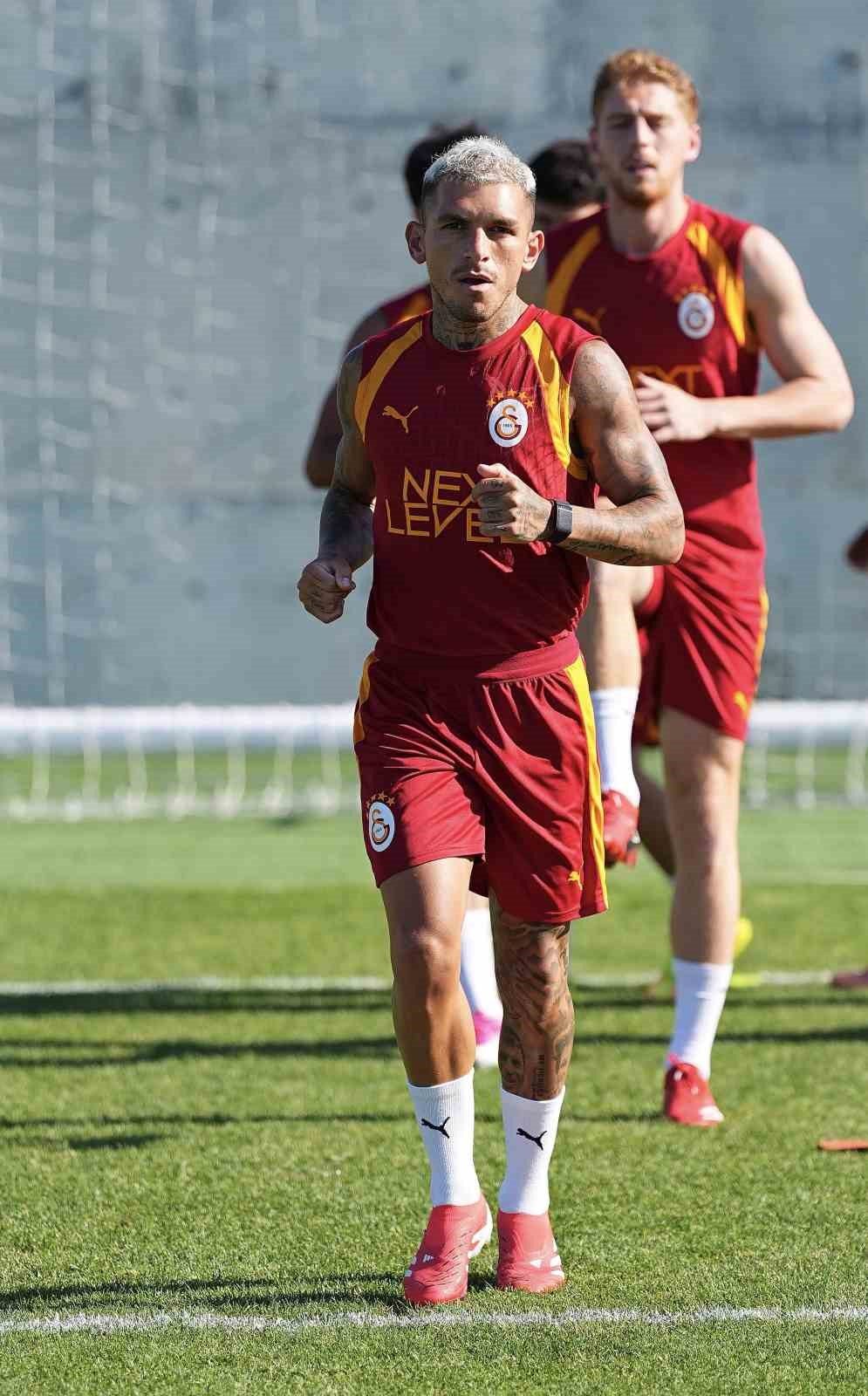Galatasaray, günü çift antrenmanla tamamladı - Foto 6