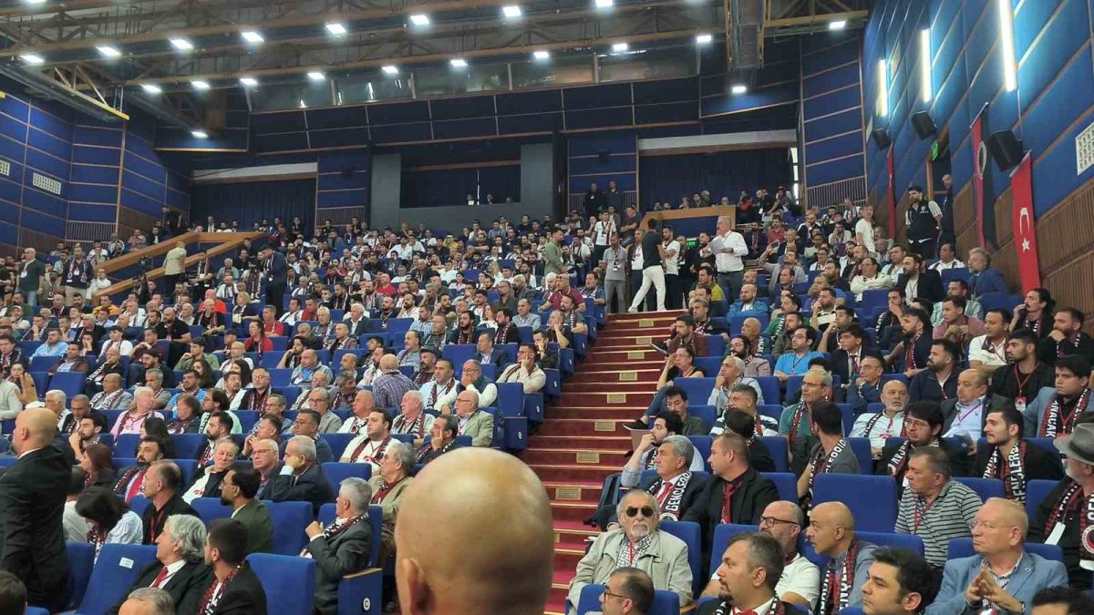 Gençlerbirliği Olağanüstü Genel Kurulu’nda gerginlik - Foto 4