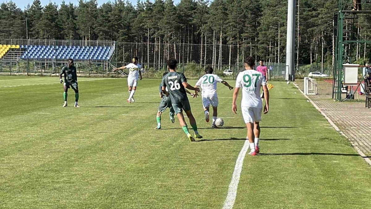 Hazırlık maçı: Esenler Erokspor: 2 - Al İttihad FC: 1 - Foto 4