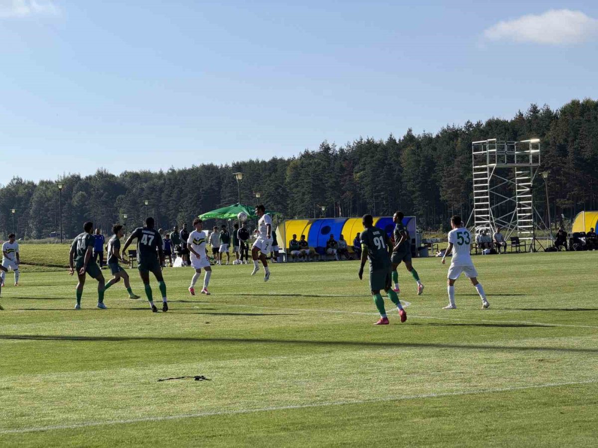 Hazırlık maçı: Esenler Erokspor: 2 - Al İttihad FC: 1 - Foto 5