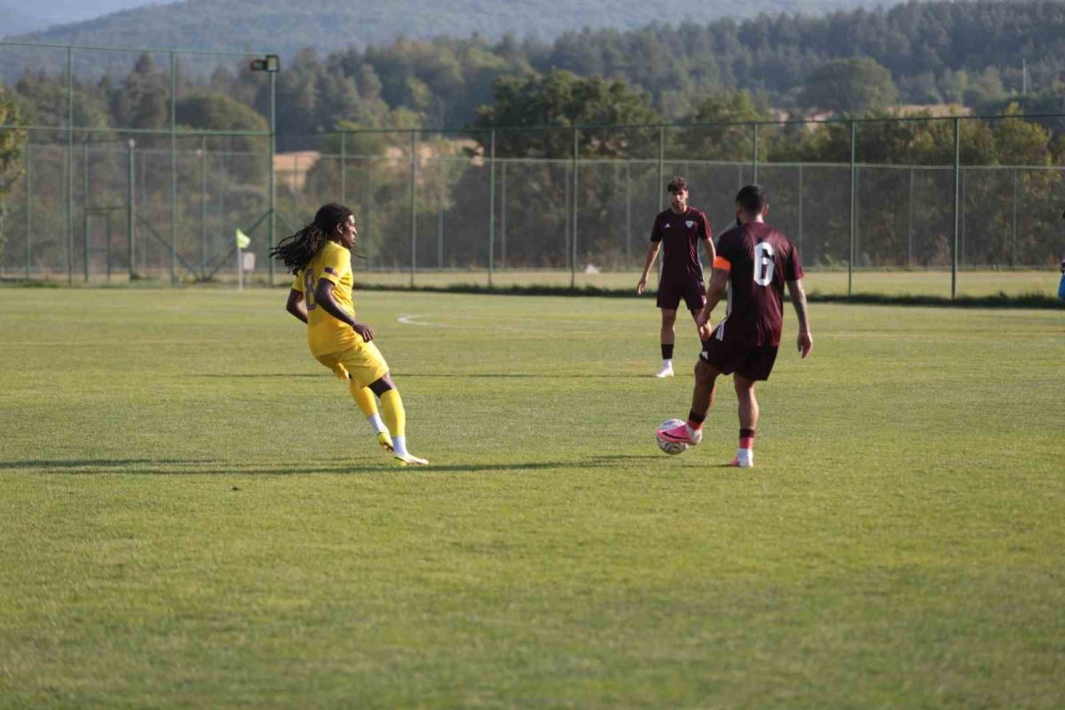 Hazırlık maçı: Eyüpspor 1 - Bandırmaspor 1 - Foto 5