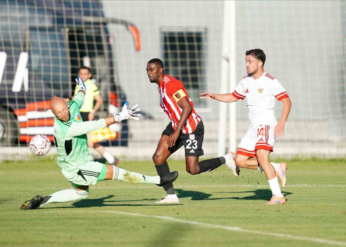 Hazırlık maçı: Kayserispor: 1 - Pendikspor: 2 - Foto 5