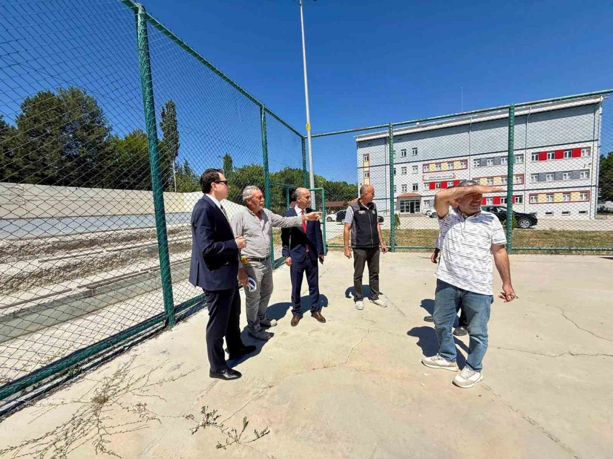 Hisarcık'ta Okul Spor Alanları Yenileniyor - Foto 2