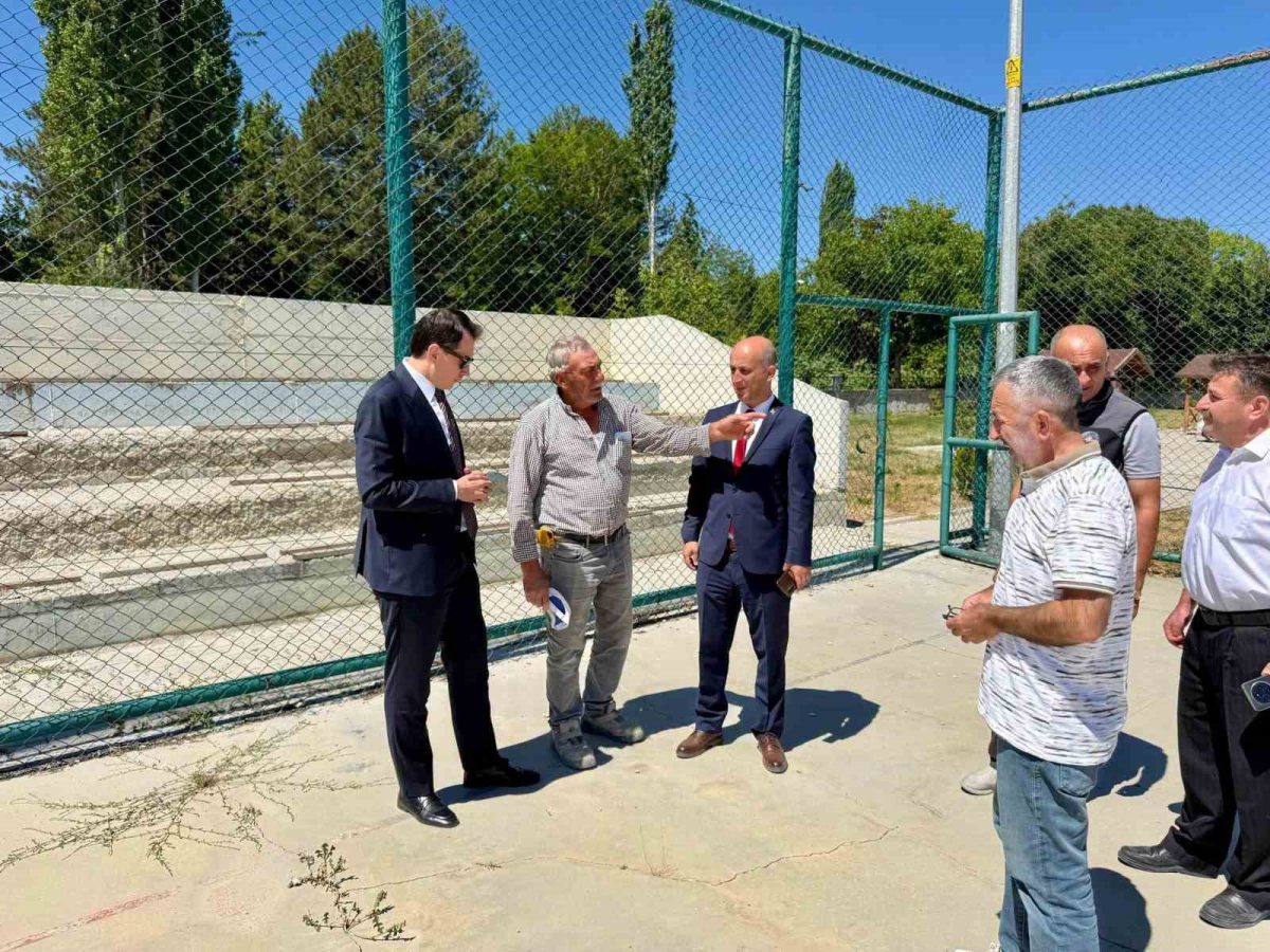 Hisarcık'ta Okul Spor Alanları Yenileniyor - Foto 3