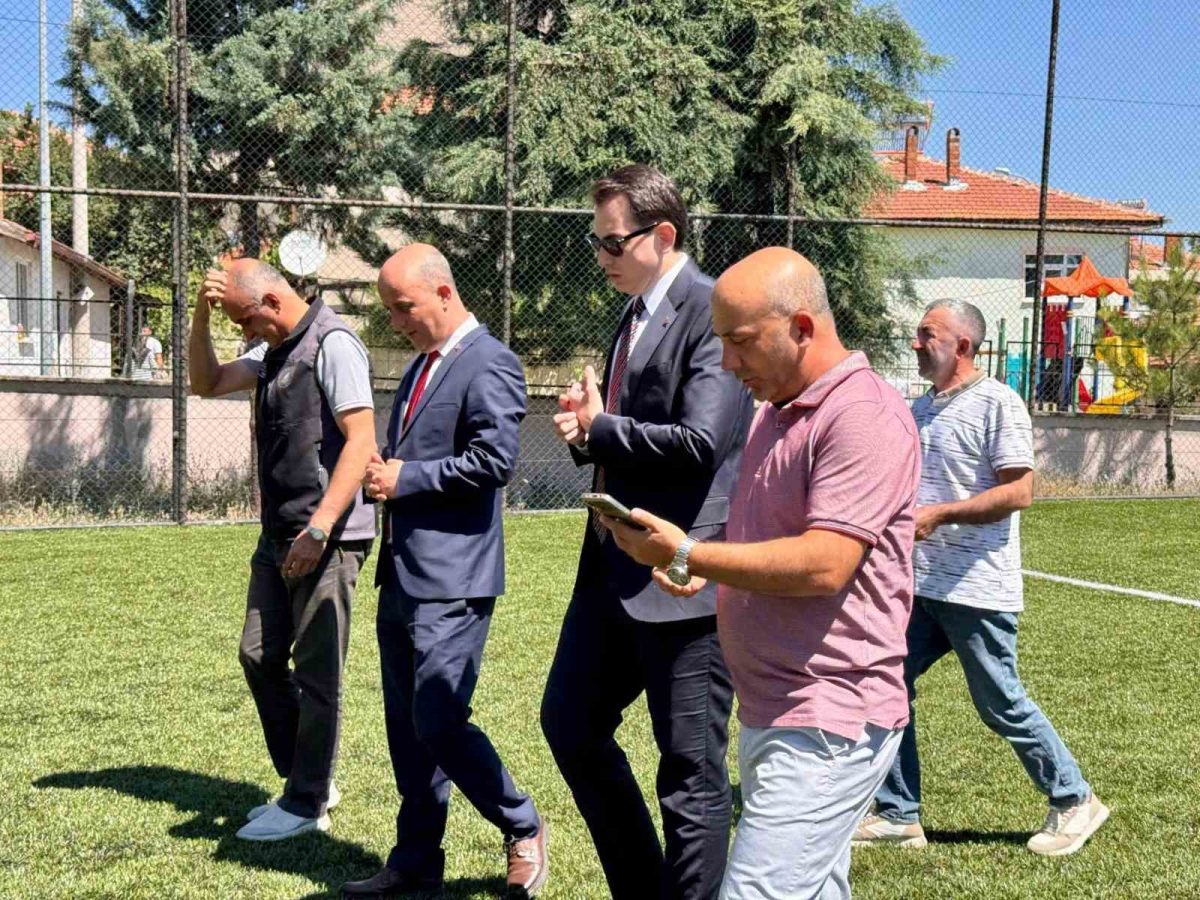 Hisarcık'ta Okul Spor Alanları Yenileniyor - Foto 5