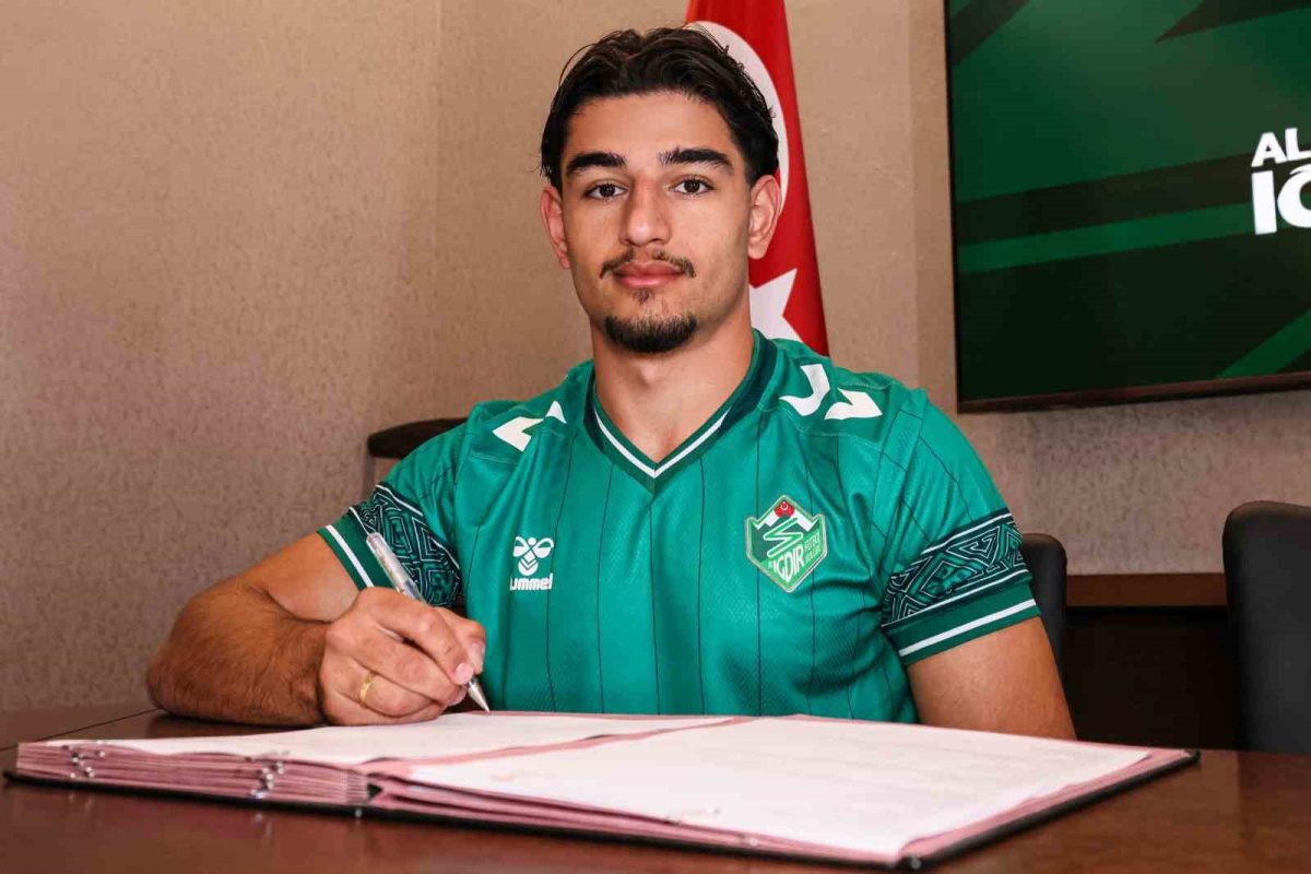 Iğdır FK, Devran Şenyurt'u Transfer Etti - Foto 3