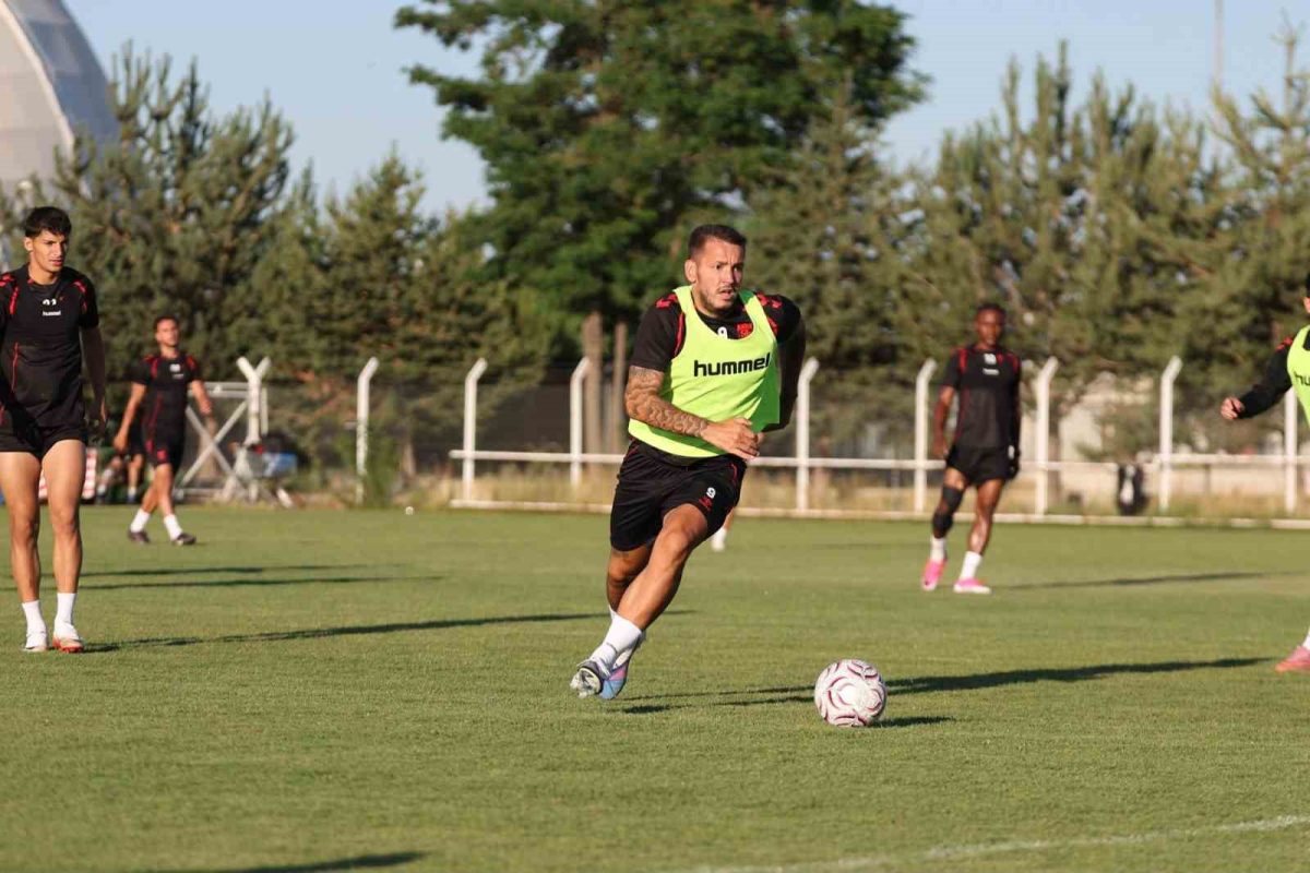 İsmet Taşdemir: "Lig bu yıl daha zorlu geçecek" - Foto 3