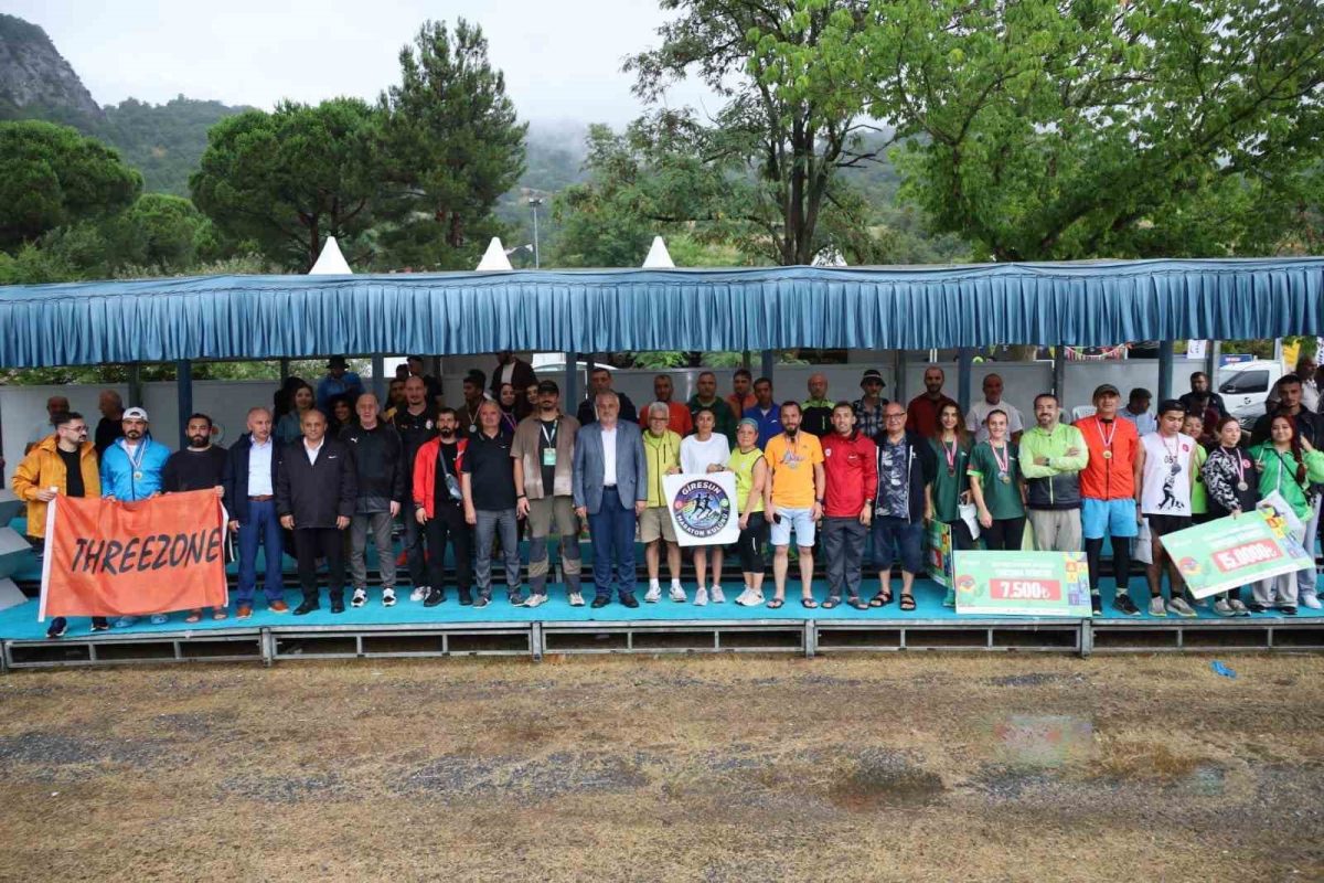Kapıkayafest’te 21 kilometrelik dağ koşusunda nefes kesen mücadele - Foto 3