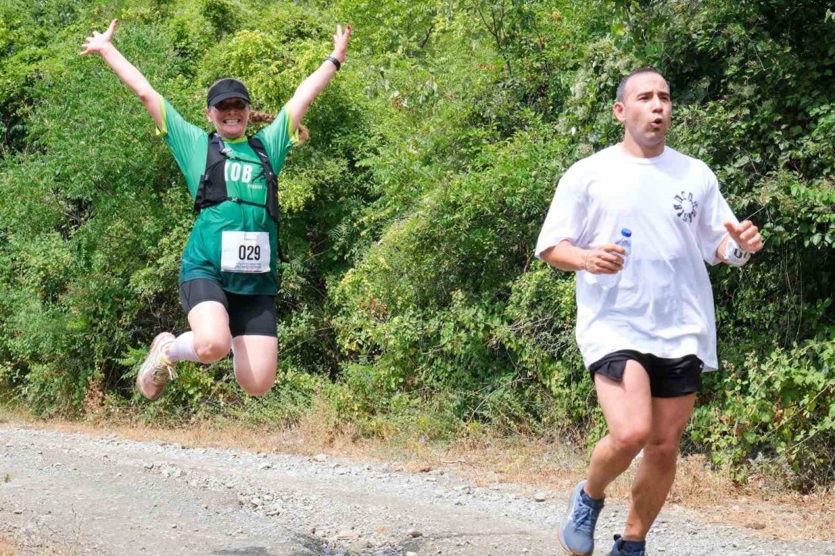 Kapıkayafest’te 21 kilometrelik dağ koşusunda nefes kesen mücadele - Foto 4