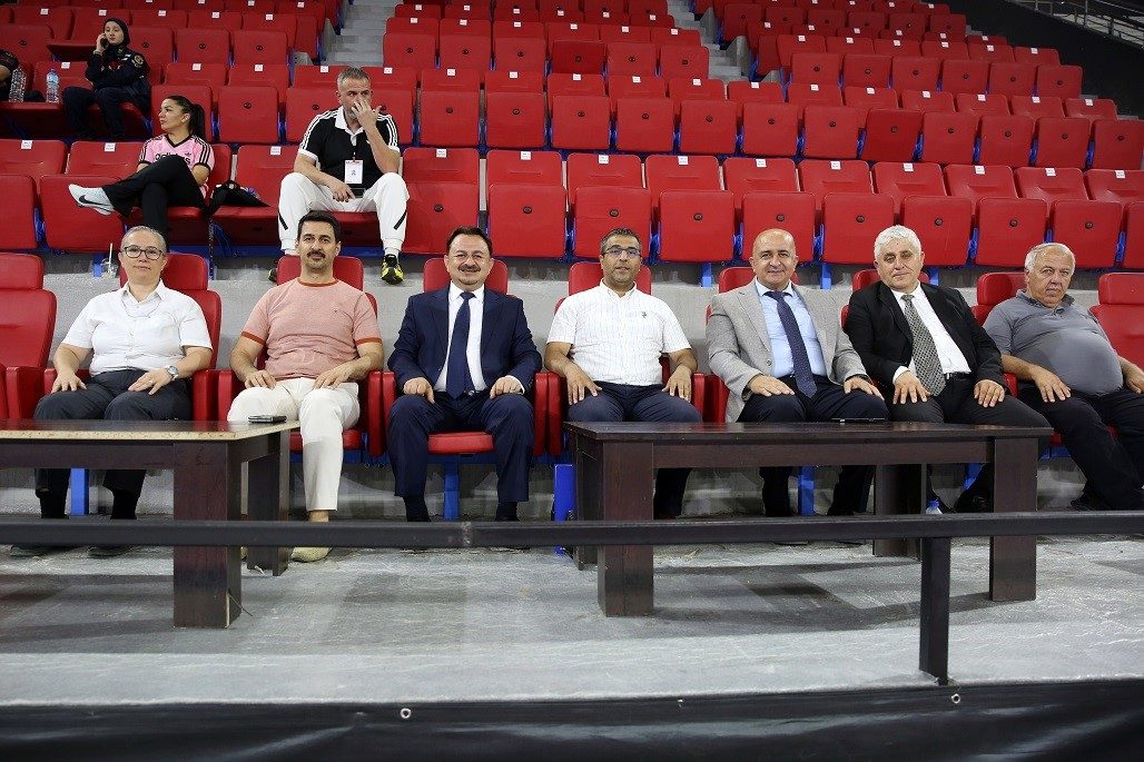 Karate antrenörlüğünde bir ilk - Foto 2