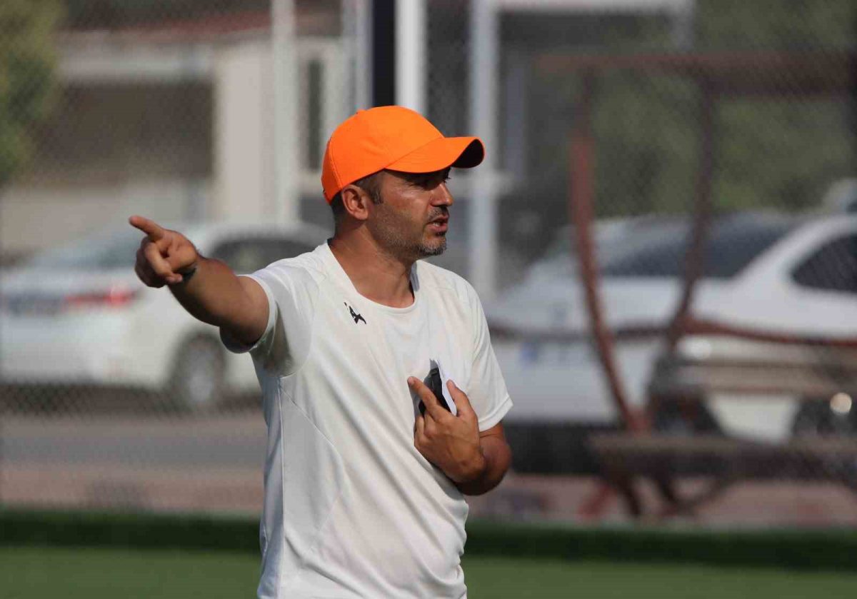 Kayseri Kadın Futbol Kulübü, Süper Lig’e hazırlanıyor - Foto 3