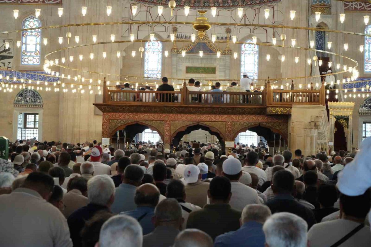Kırkpınar Pehlivanları Selimiye Camisi'nde Dua Etti - Foto 3