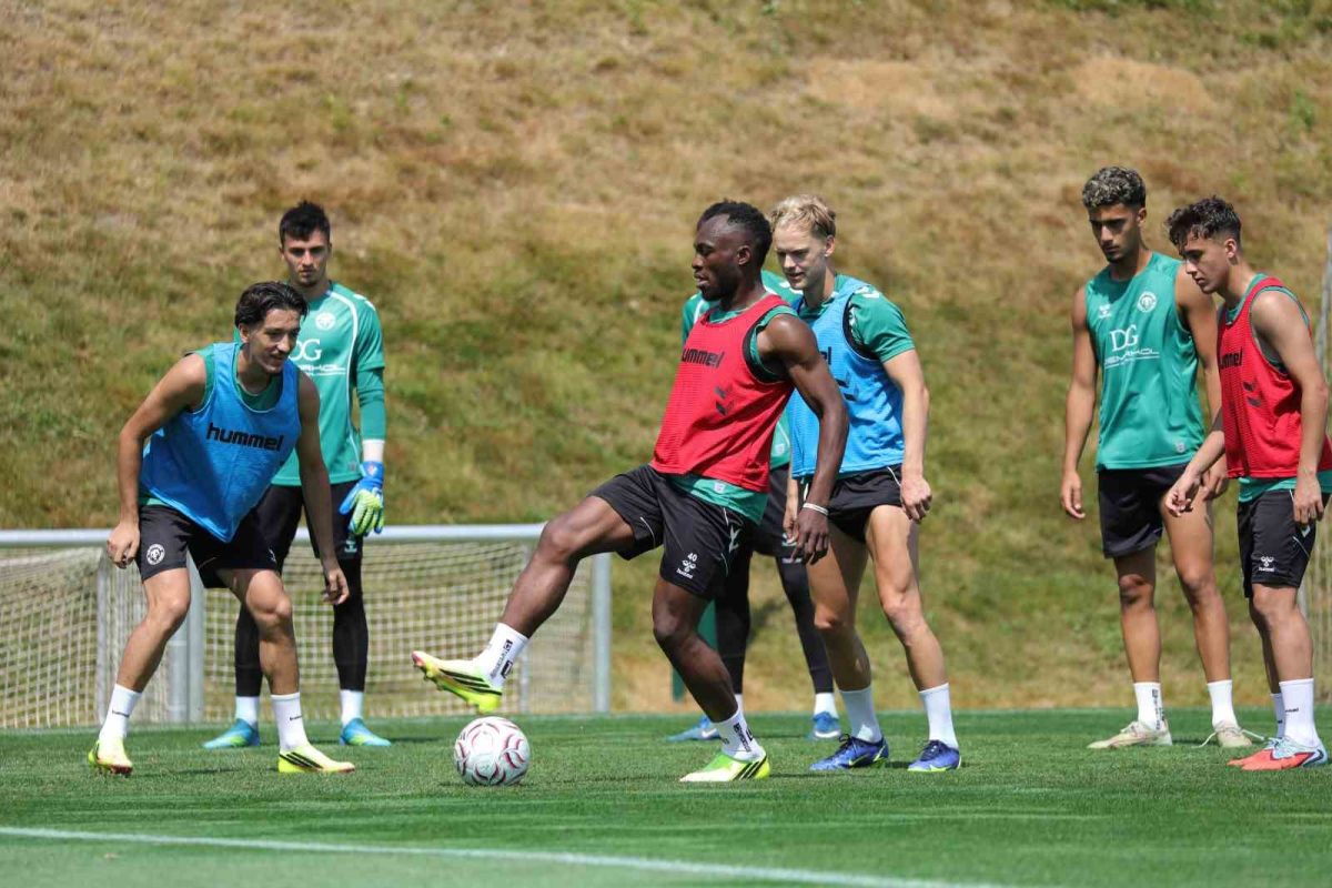 Konyaspor Slovenya Kampında Hazırlıklarını Sürdürüyor - Foto 2