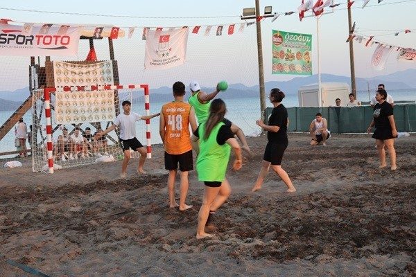 Köyceğiz Plaj Hentbolu Turnuvası Başladı - Foto 2