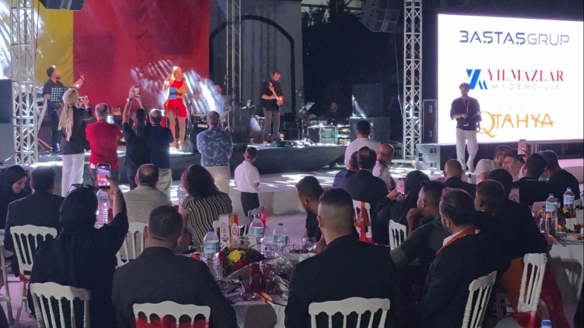 Kütahya’da Galatasaray’ın 26. şampiyonluğu coşkuyla kutlandı - Foto 5
