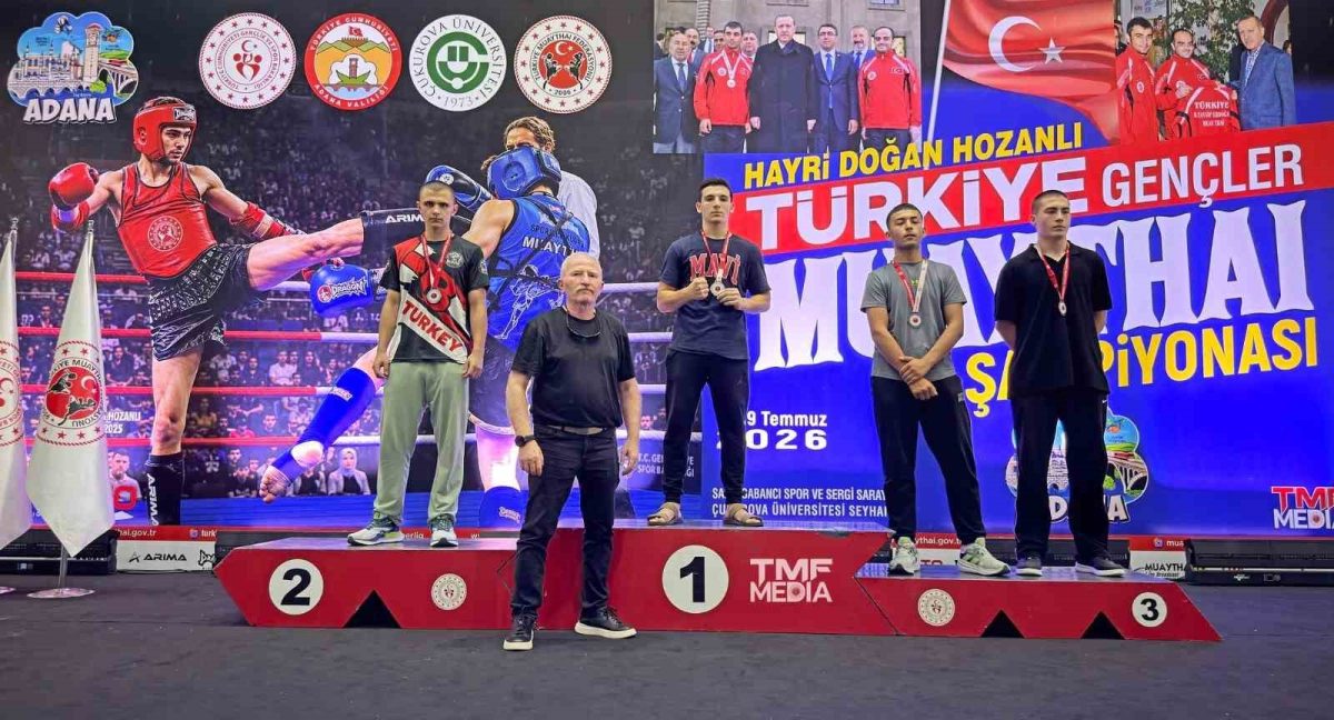 Manisalı muaythaiciler Türkiye kürsüsüne çıktı - Foto 2