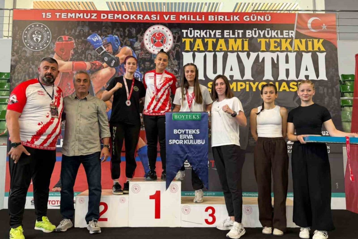 Manisalı muaythaiciler Türkiye Şampiyonası’na damga vurdu