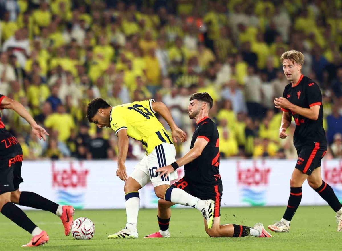 Marco Asensio, 10 numaralı formasıyla Kadıköy’de - Foto 2
