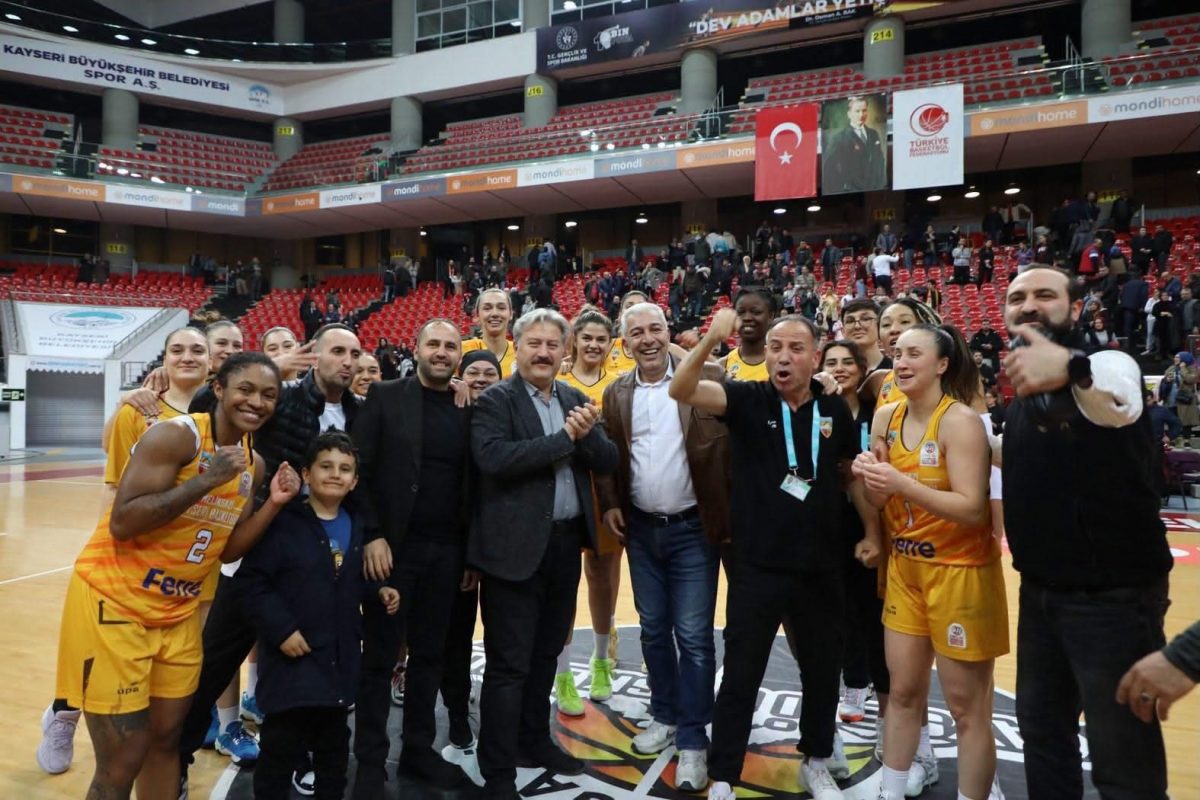 Melikgazi Kayseri Basketbol Ligden Çekilmiyor