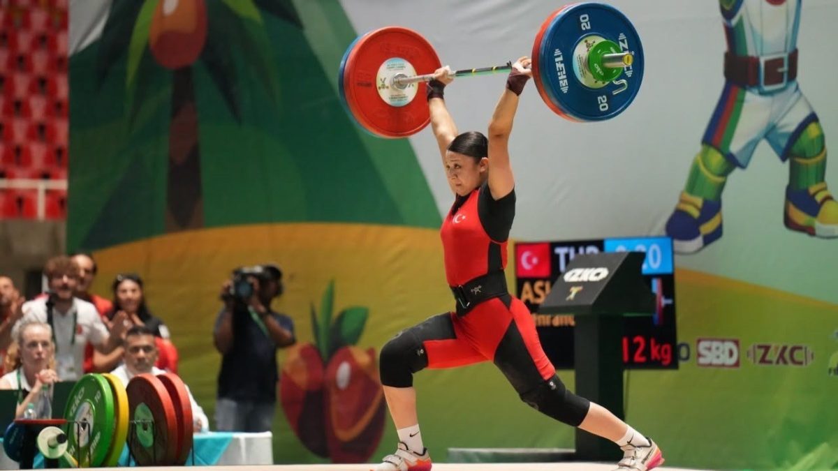 Milli Halterci Zehranur Aslan Dünya Şampiyonu Oldu - Foto 3