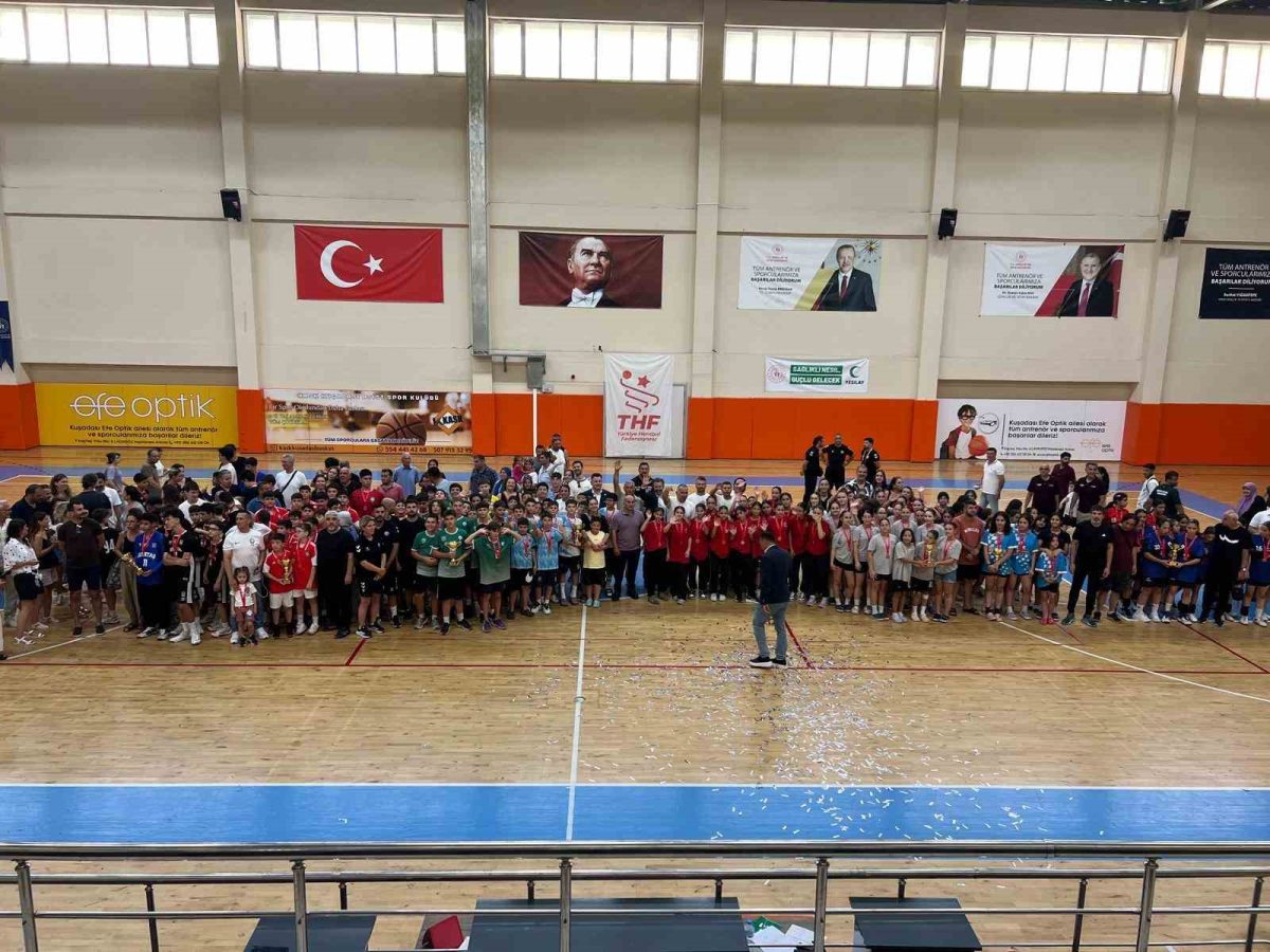 Minikler Hentbol Türkiye Şampiyonası Sona Erdi - Foto 2