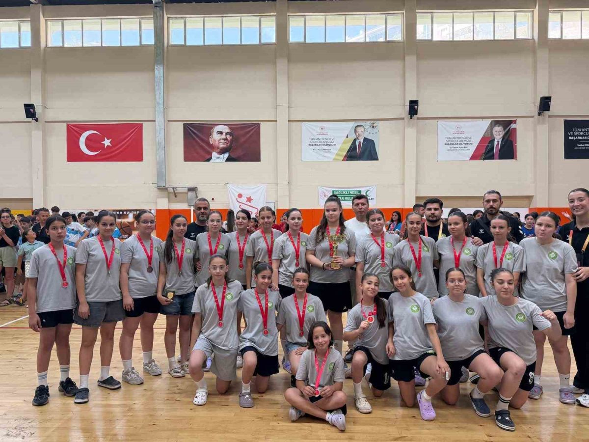 Minikler Hentbol Türkiye Şampiyonası Sona Erdi - Foto 4