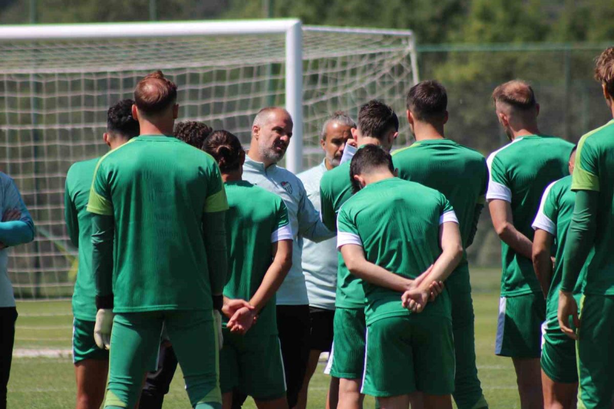 Mustafa Er: Bursaspor'un Hedefi Süper Lig'e Çıkmak - Foto 4
