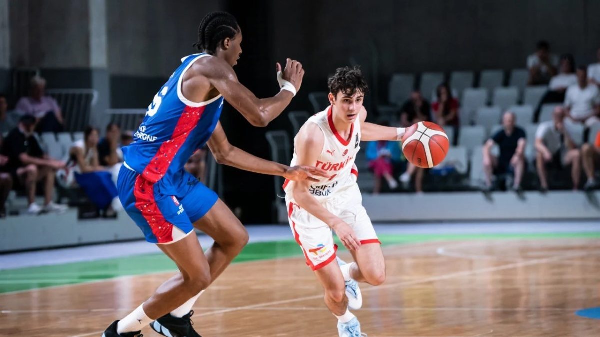 Ömer Kutluay: "Basketbola olan sevgim sayesinde yorulmuyorum" - Foto 2